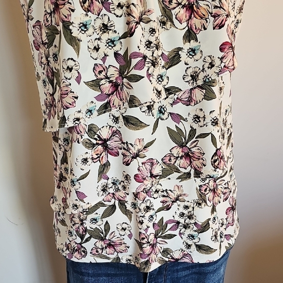 White House Black Market Floral Halter Tank Top - Picture 3 of 7